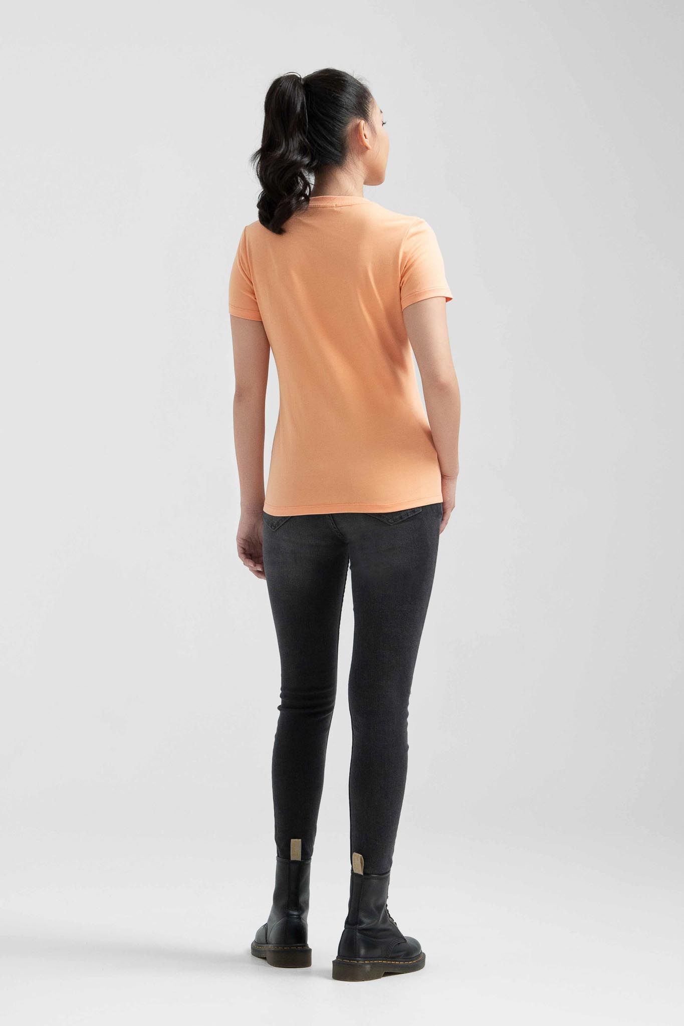 Áo Thun Nữ Slim Fit In Typo Good Things Take Time WTS 2221 -