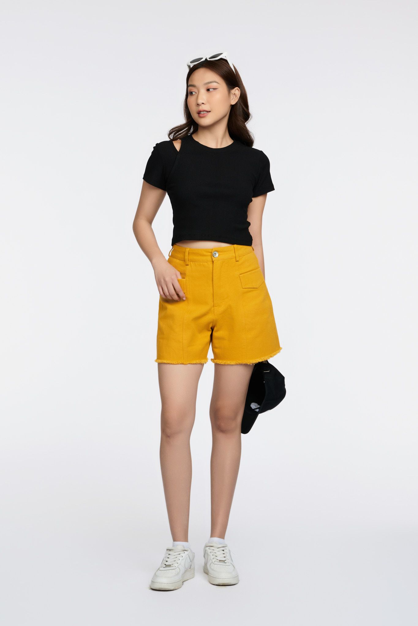Áo Thun Nữ Gân Croptop Cutout Vai WTS 2227 -