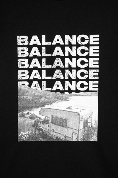 Áo Thun Nữ Regular Fit In Graphic Balance Art WTS 2193