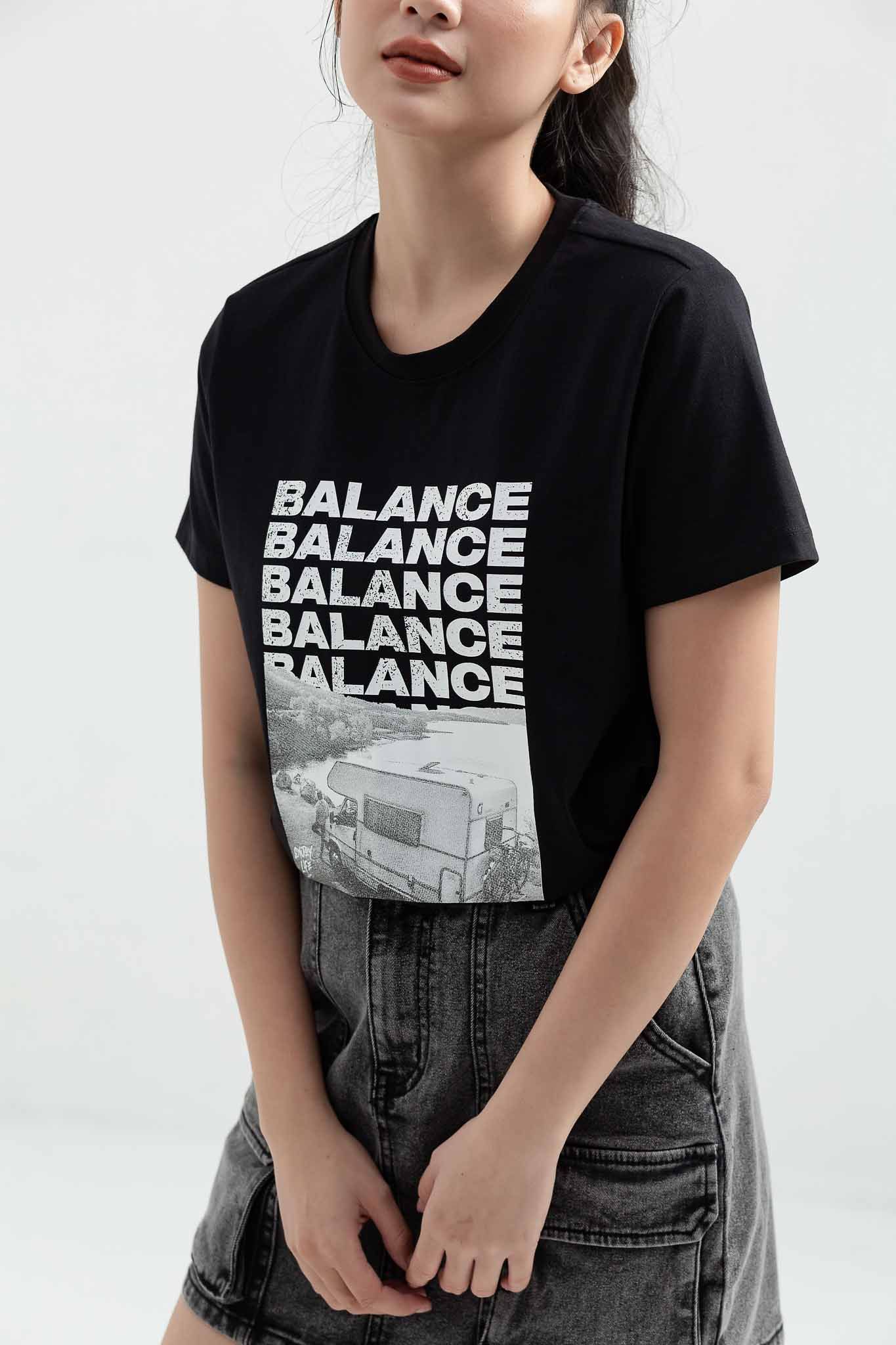 Áo Thun Nữ Regular Fit In Graphic Balance Art WTS 2193 -