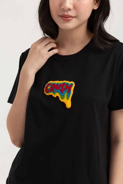 Áo Thun Nữ Regular Fit Thêu Xù Crush WTS 2240