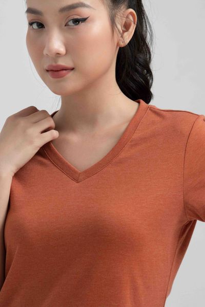 Áo Thun Nữ Cổ Tim Slim Fit Basic WTS 2230