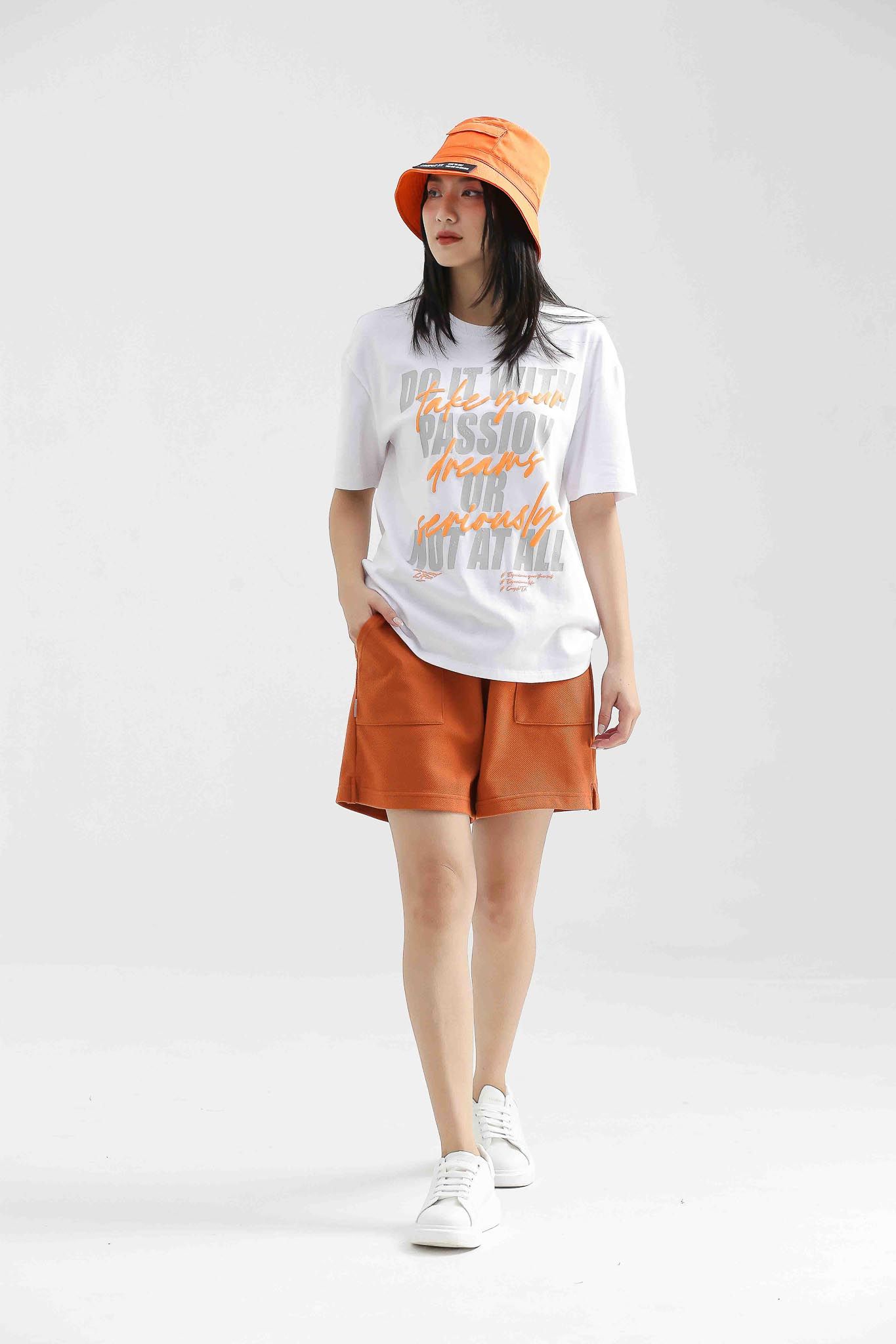 Quần Short Nữ Bermuda Thun Gân Xéo WSR 2018 -