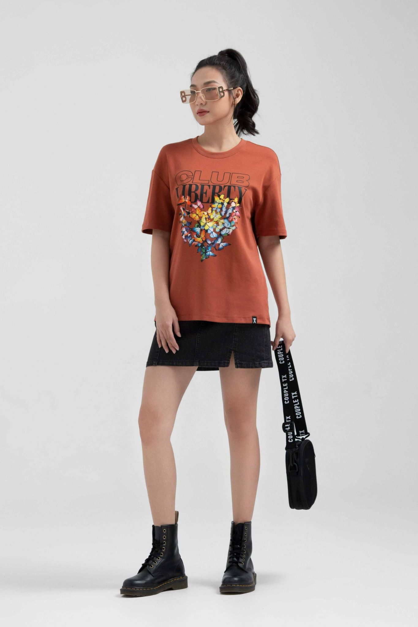Áo Thun Nữ Relax Fit In Graphics Liberty Club WTS 2220 -