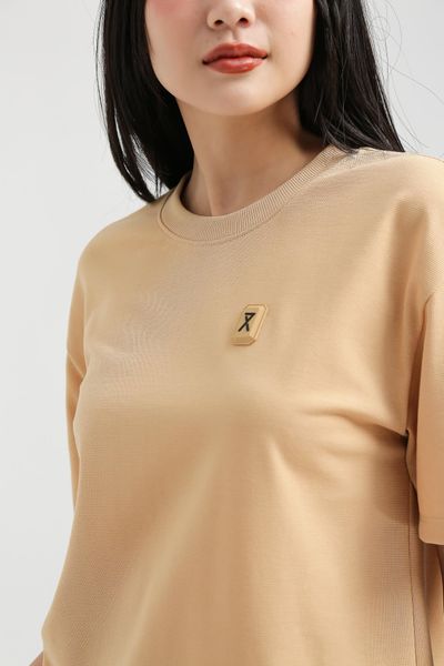 Áo Thun Nữ Relax Fit Đính Logo WTS 2201