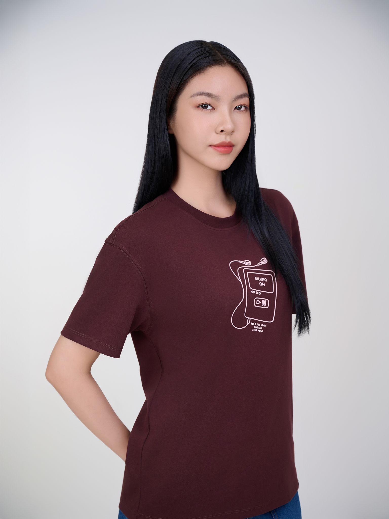 Áo Thun Nữ Relax In Cao Music On WTS 2408