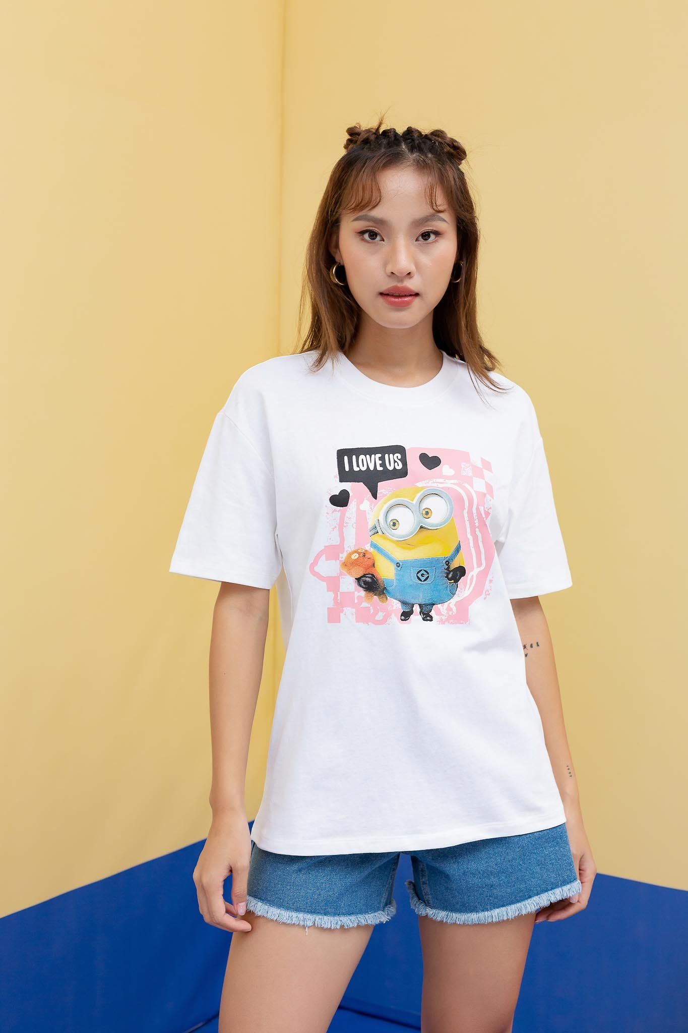 Áo Thun Nữ Relax Fit Minions In I Love Us WTS 2215 -