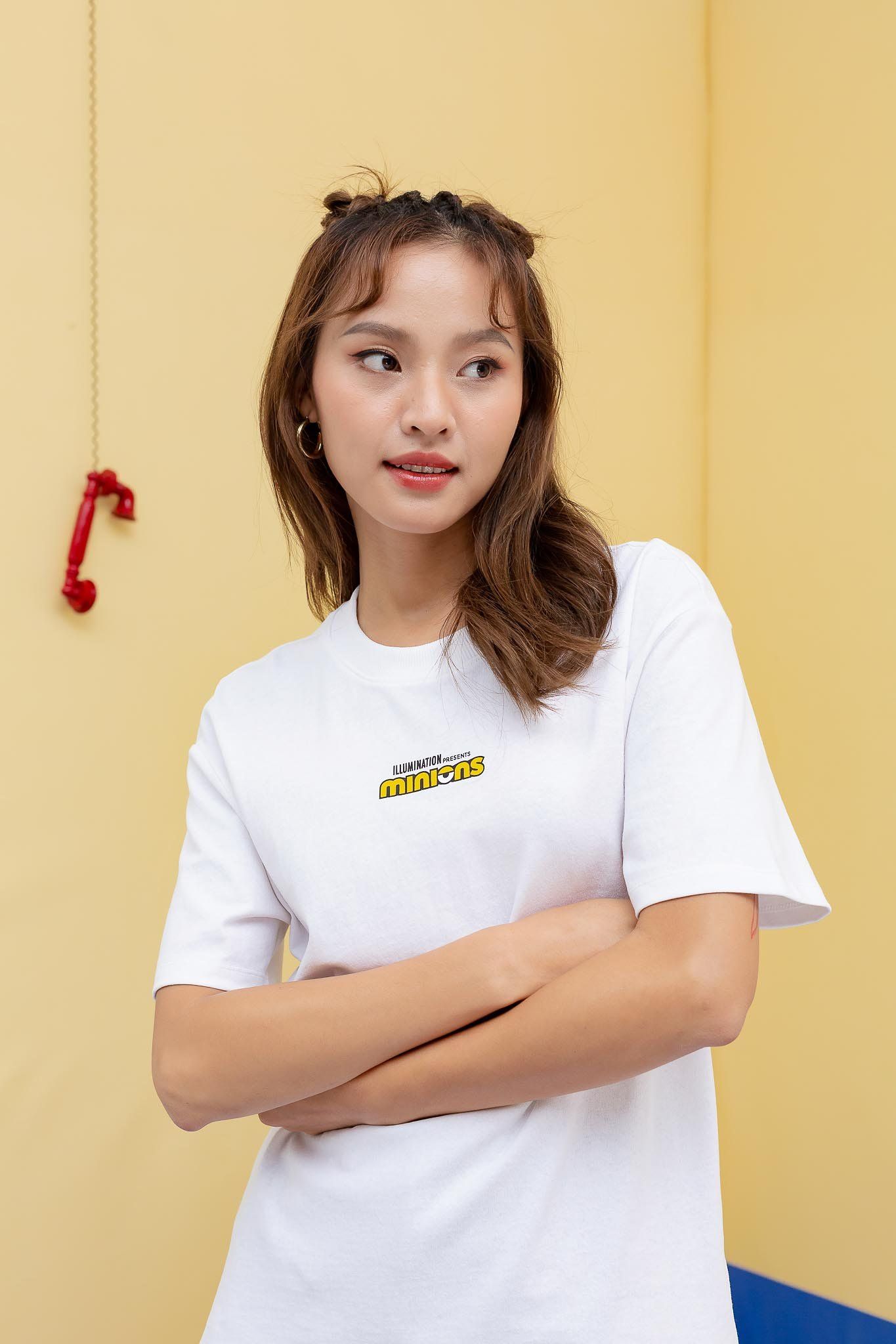 Áo Thun Nữ Relax Fix Minions In Explore WTS 2212 -