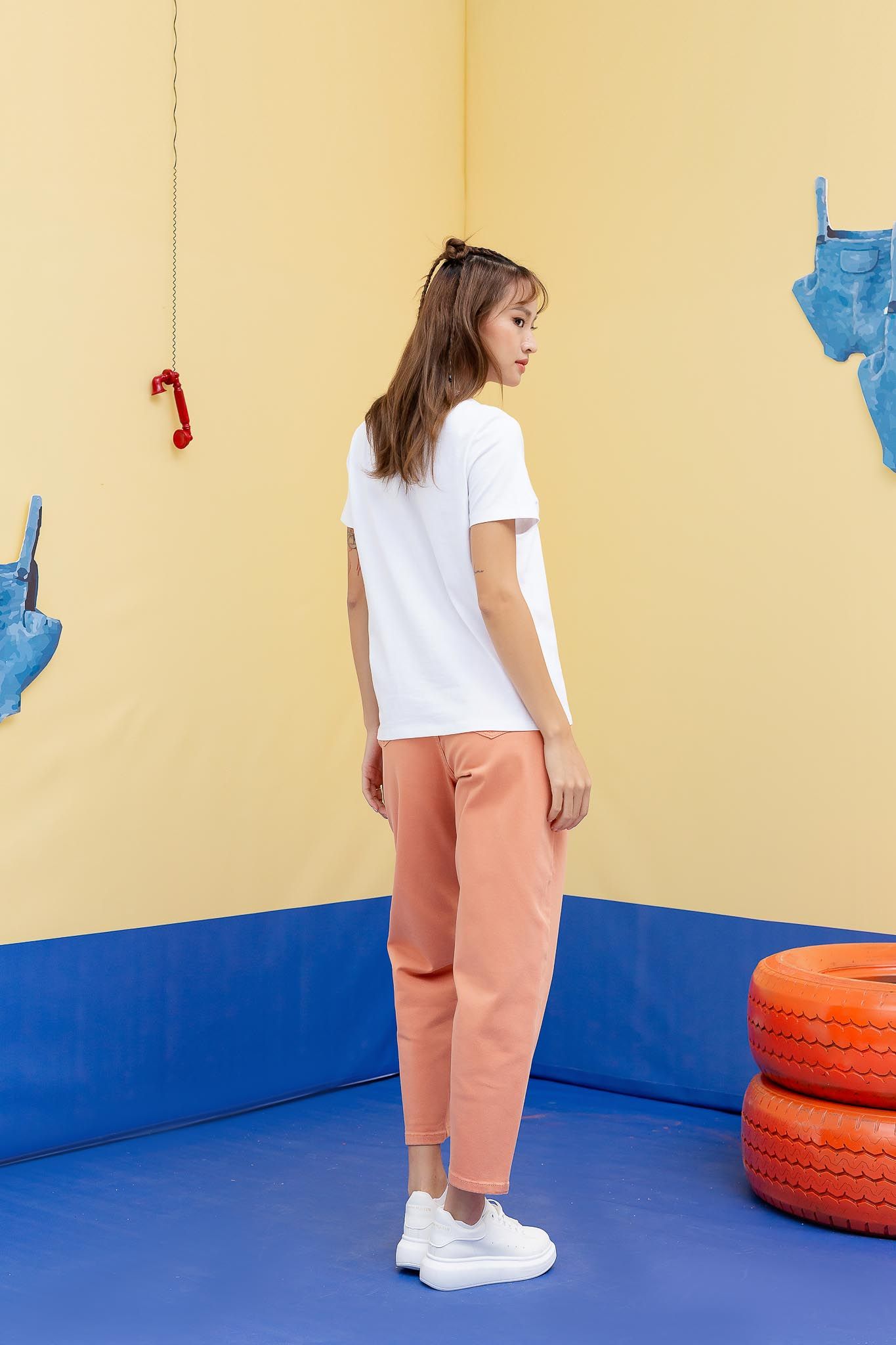 Áo Thun Nữ Regular Fit Minions In Always Iconic WTS 2214 -