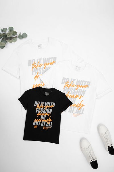 Áo Thun Nữ Relax Fit In Typo Take Your Dreams Seriously WTS 2197