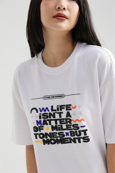 Áo Thun Nữ Relax Fit In Nổi Typo WTS 2207