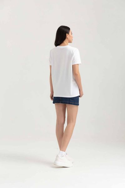 Áo Thun Nữ Regular Fit Thêu Xù Crush WTS 2240