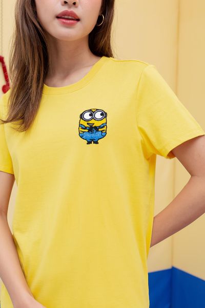Áo Thun Nữ Regular Fit Minions Thêu Xù WTS 2213