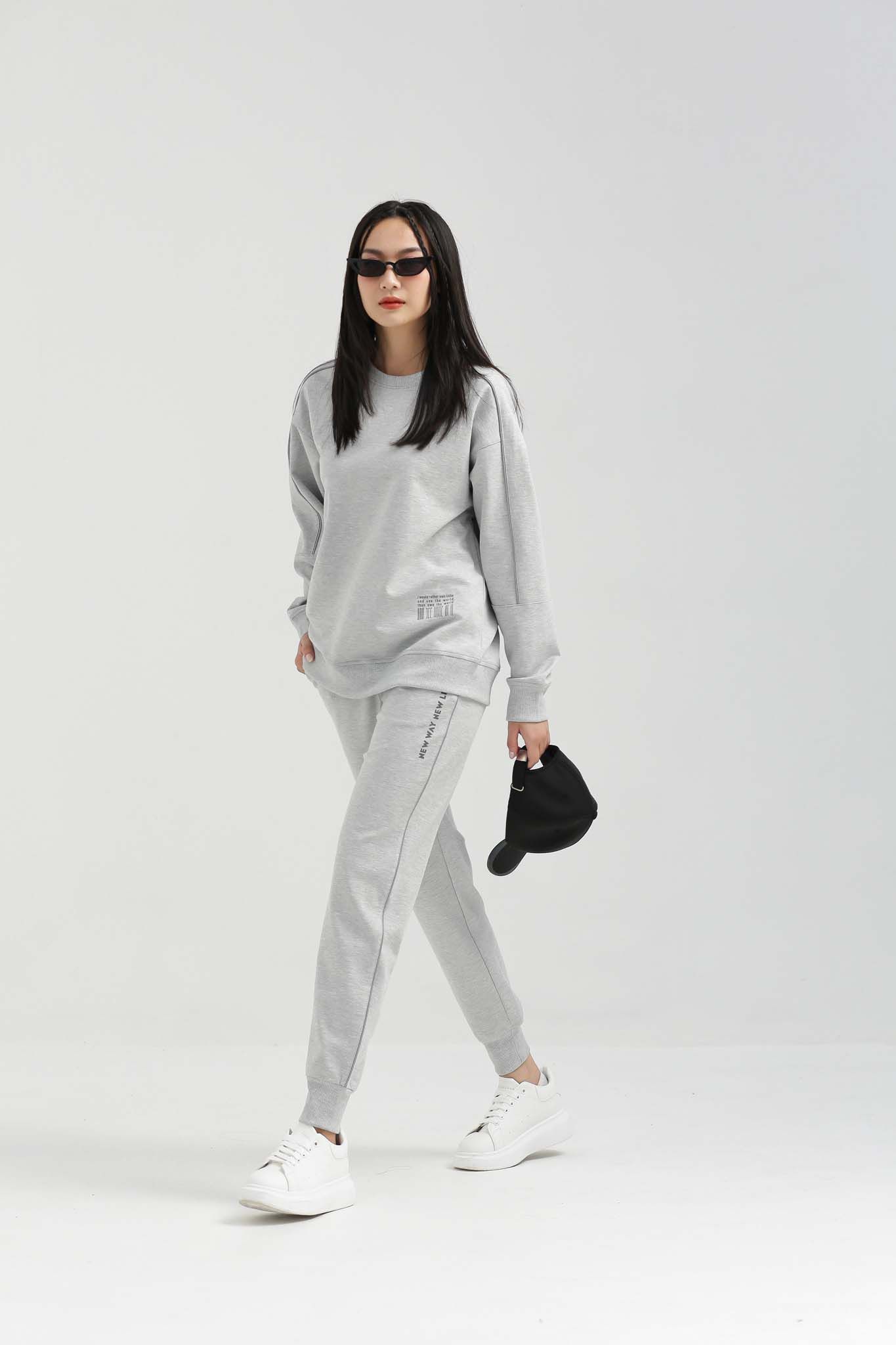 Quần Dài Nữ Jogger Phối Sọc Phản Quang WPA 2004 -
