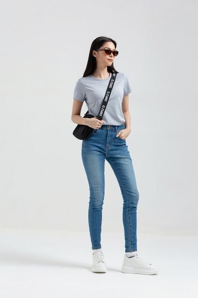 Áo Thun Nữ Cổ Tròn Slim Fit Basic WTS 2231