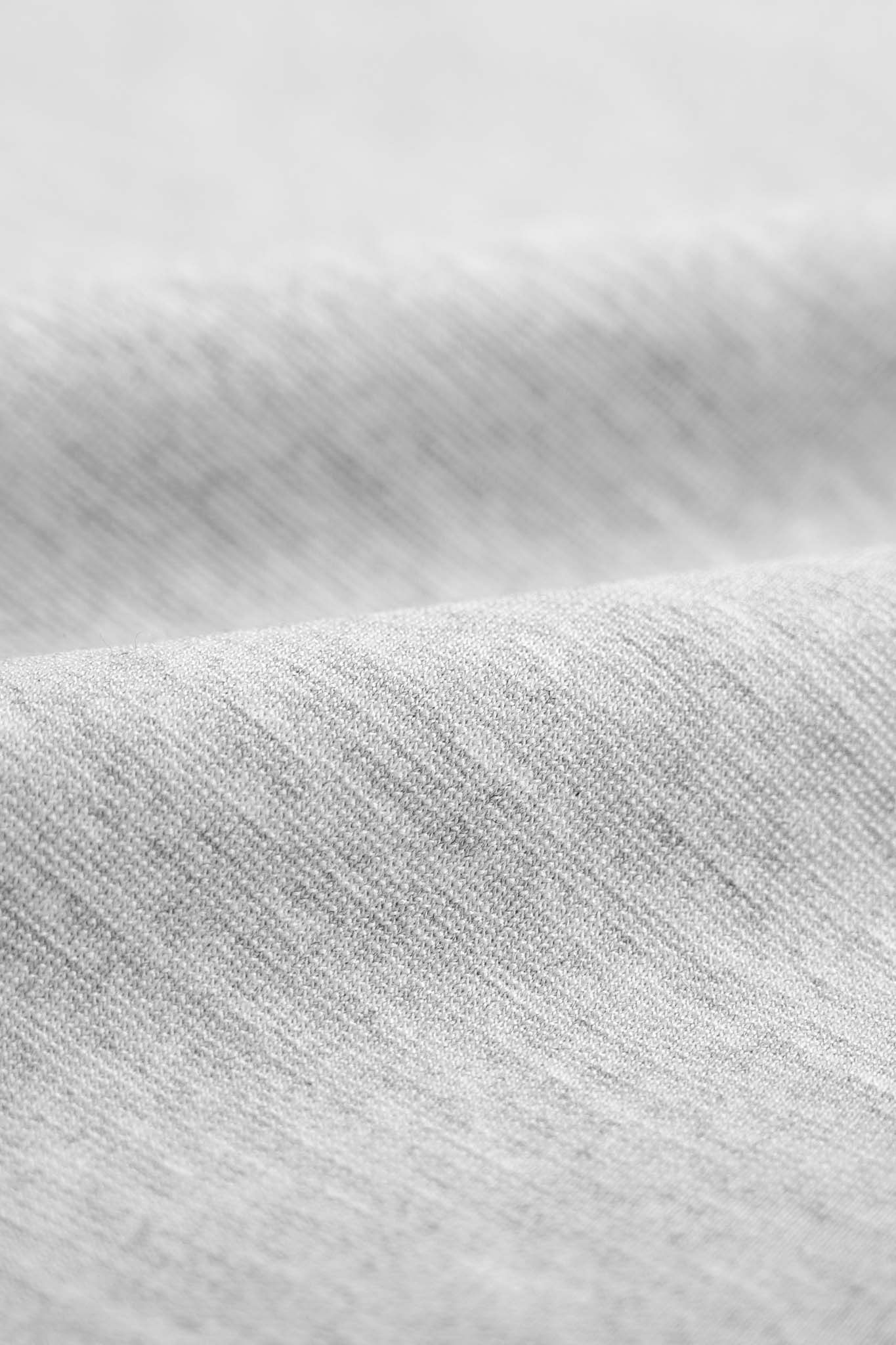 Áo Sweater Nữ In Phản Quang Thân Sau WSW 2016 -