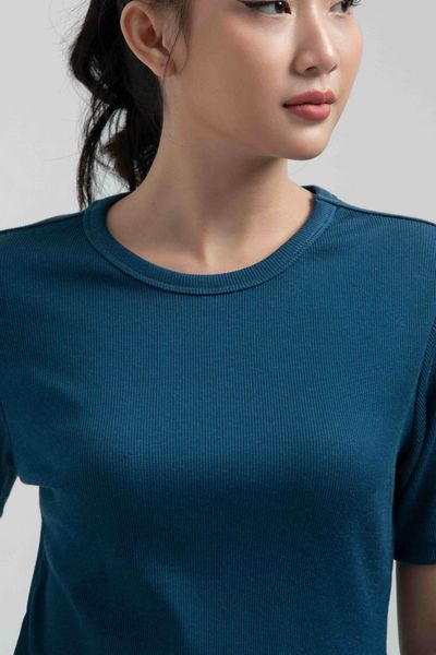 Áo Thun Gân Nữ Slim Fit Tay Lửng WTS 2228