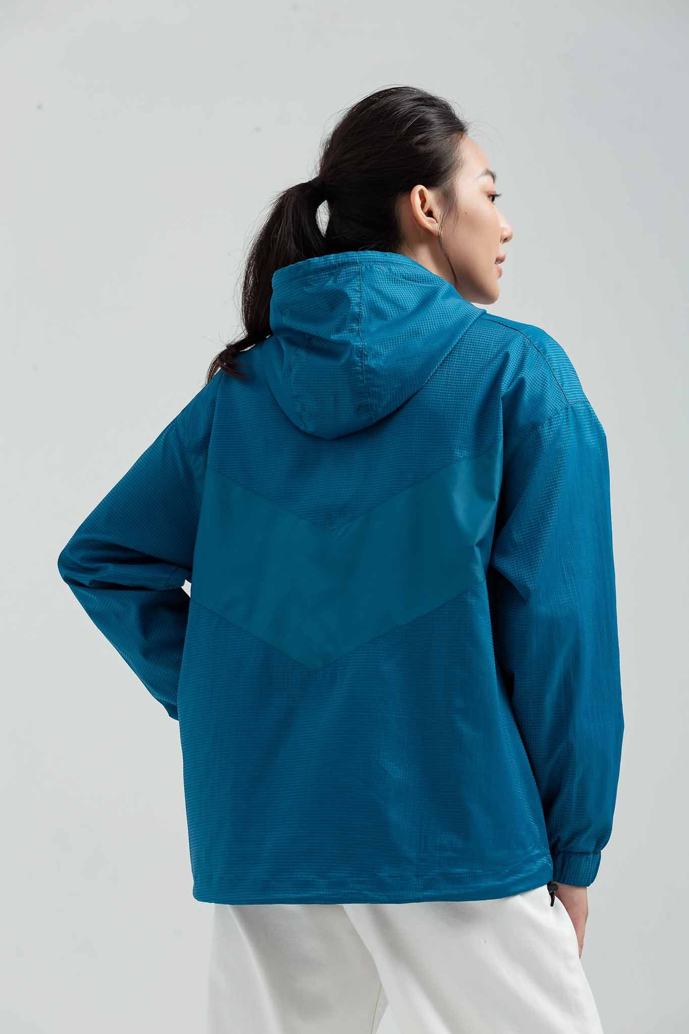 Áo Khoác Dù Nữ Relax Fit Dệt Lỗ Thoáng Khí WOP 2022 -