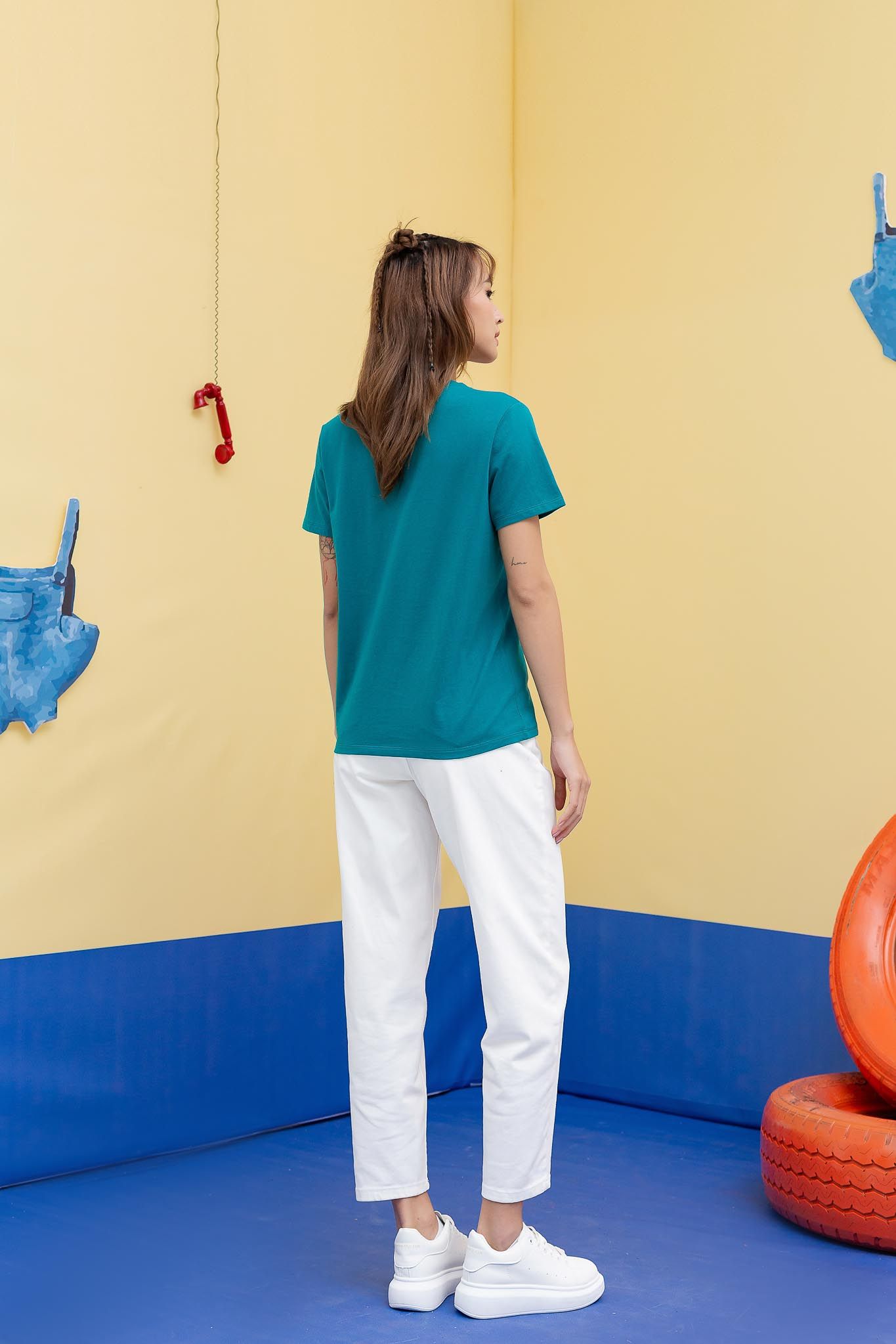 Áo Thun Nữ Regular Fit Minions In Always Iconic WTS 2214 -