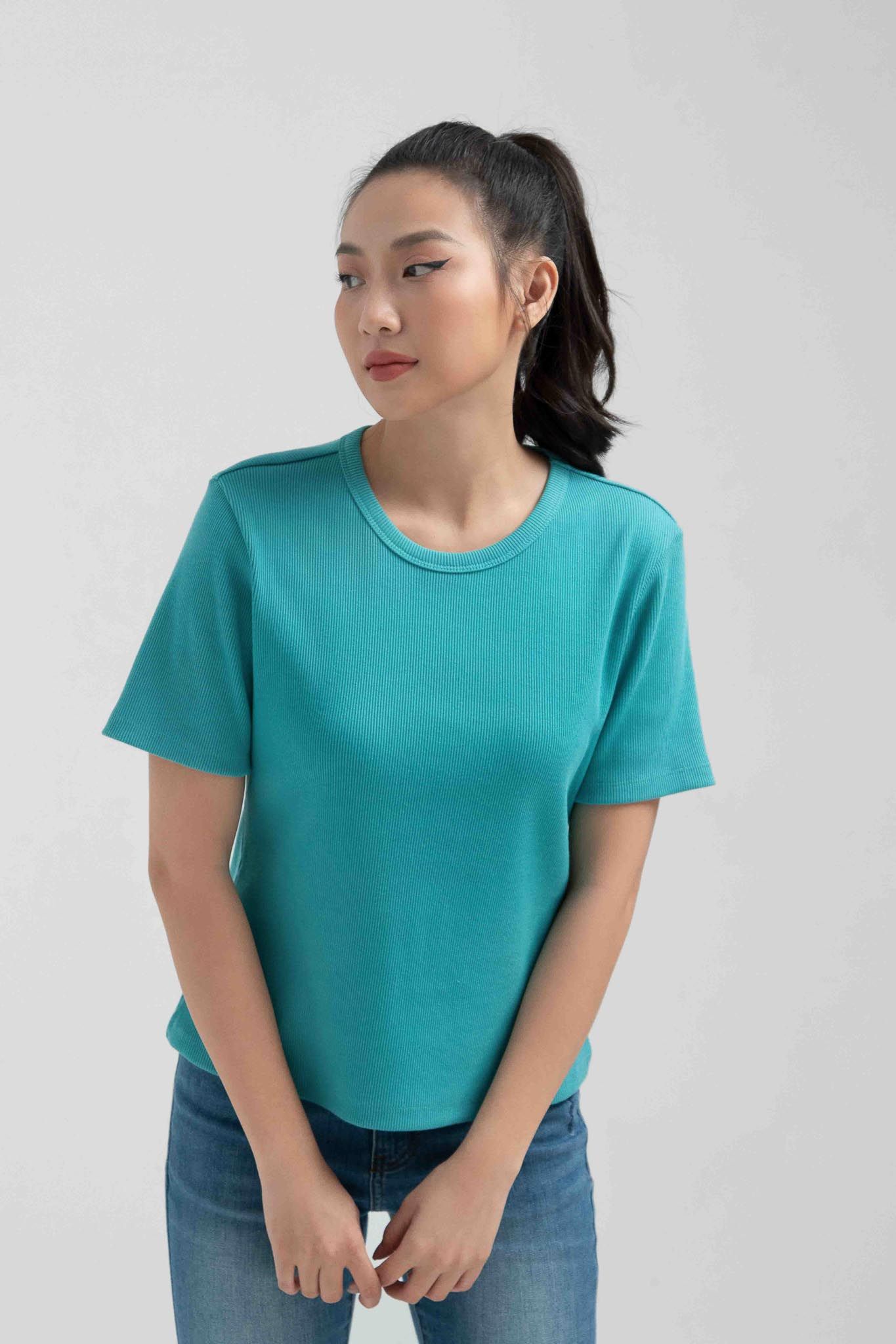 Áo Thun Gân Nữ Slim Fit Tay Lửng WTS 2228 -