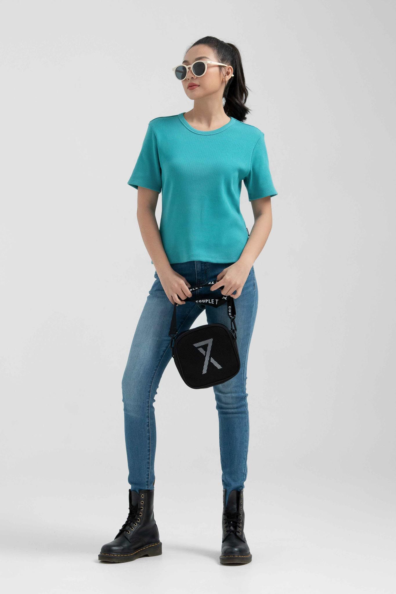 Áo Thun Gân Nữ Slim Fit Tay Lửng WTS 2228 -