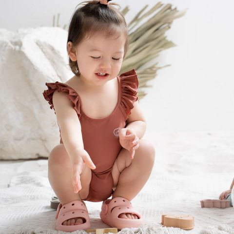 Bộ bơi Bu Baby liền 2 dây bé gái nâu san hô