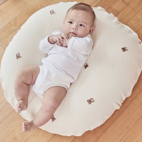 Set gối chống trào Rototo bebe airmesh gỗ sồi nơ gấu