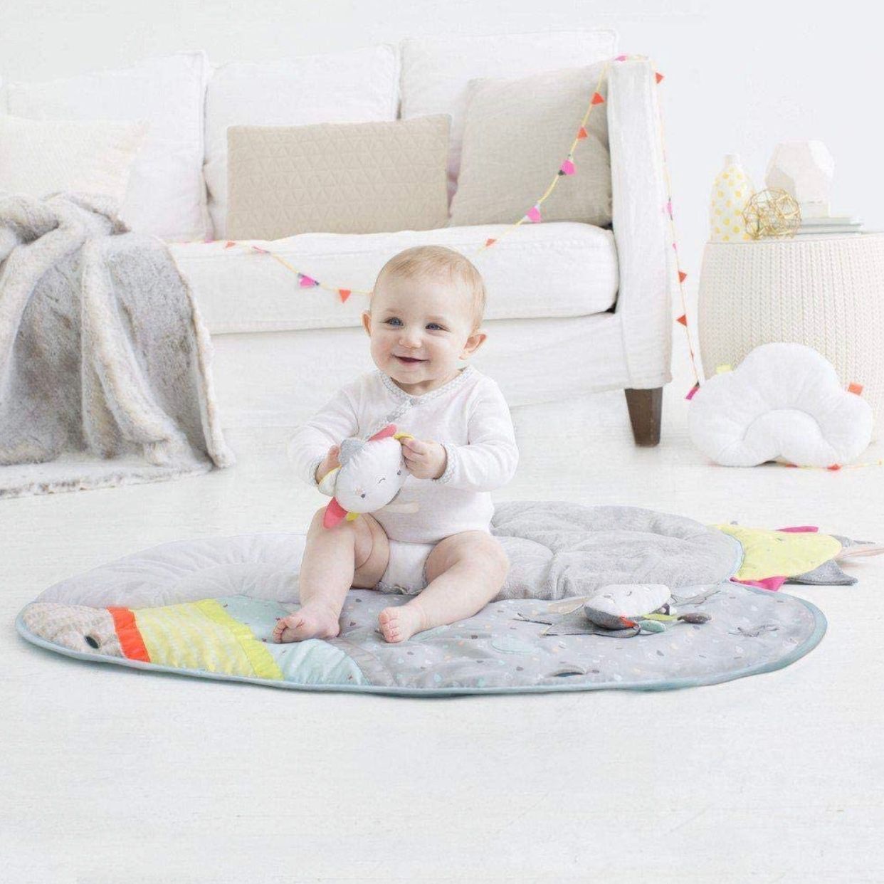 Đồ chơi cho bé Skip Hop Silver Lining Cloud Baby