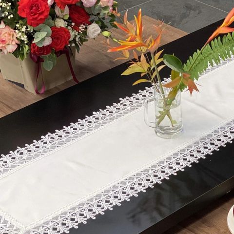 Khăn trải bàn runner Linen phối ren 40x220 