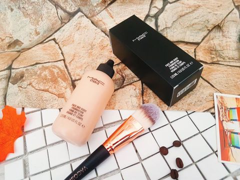  KEM NỀN M.A.C FACE AND BODY FOUNDATION 