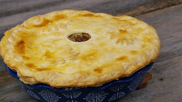 2 cách làm meat pie   bánh pie nhân thịt hấp dẫn thơm ngon cho Giáng Sinh