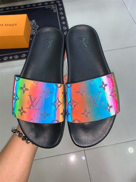 LV Slide WATERFRONT MULE (1:1)