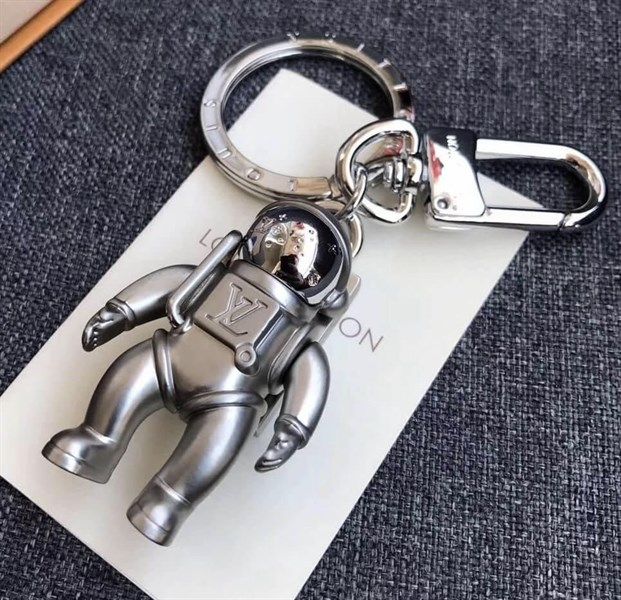 LV ASTRONAUT SPACEMAN KEYCHAIN