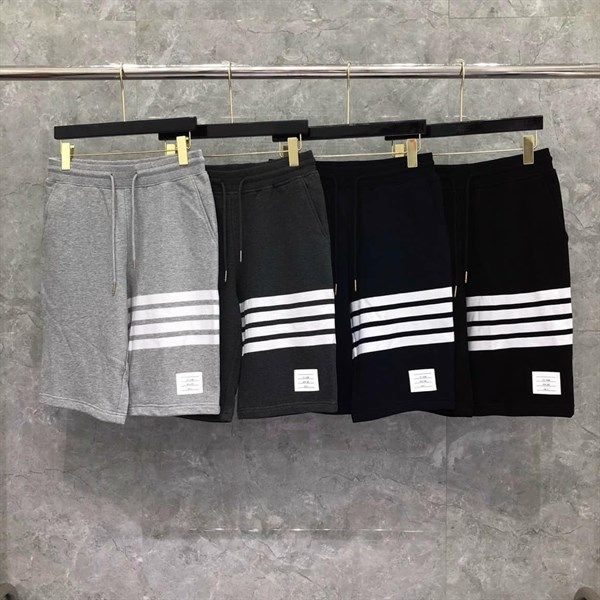 Thom Bronwe short