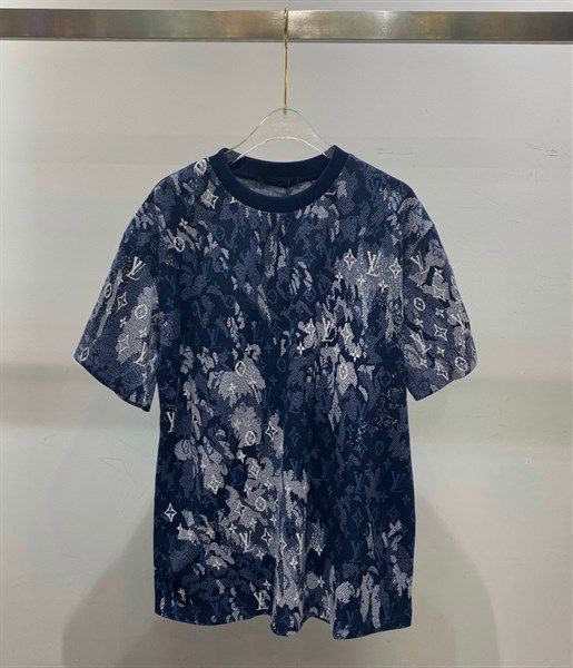 LV TAPESTRY MONOGRAM T-SHIRTr