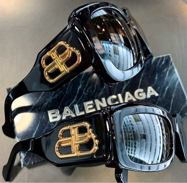 BALENCIAGA Black BB Plaque Square Sunglasses