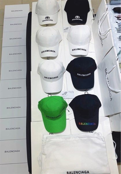 BALENCIAGA CAP (1:1)