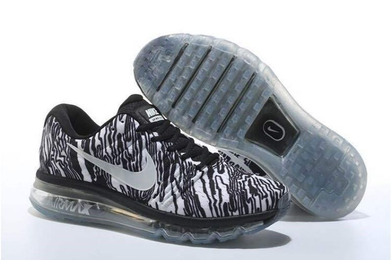 NIKE AIR MAX 2017 BLACK &WHITE