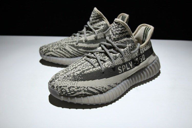 YEEZY BOOST 350 V2 (SAMPLE) GLOW IN THE DARK