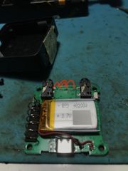 Thay Pin Micro Thu Âm Không Dây SK-750