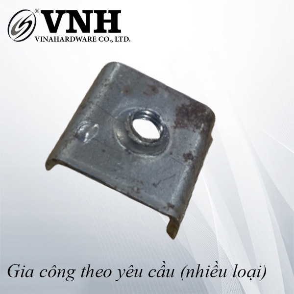 Pat ( Bas) sắt vuông một lỗ, màu phôi-VNH252515