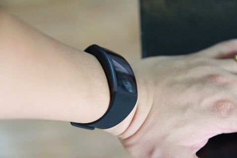  Dây đeo Gear Fit 2 đen khóa bấm 