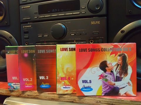  BỘ CD LOVE SONGS 80-90'S (HỘP GIẤY SG) 