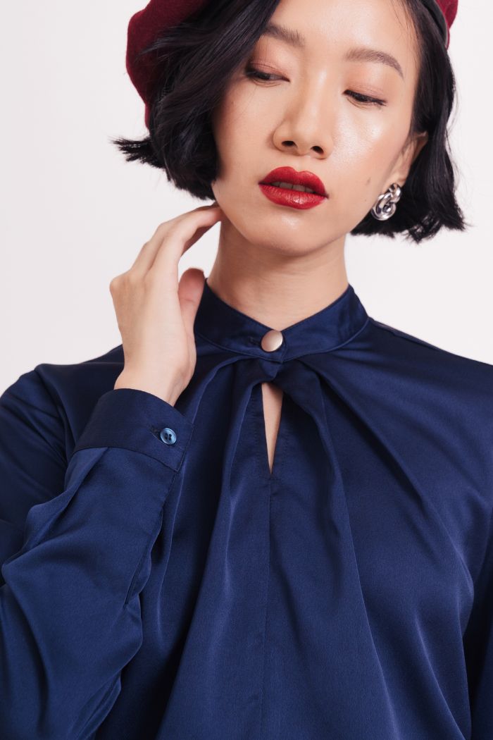 Áo sơmi phi tay dài nhấn cổ