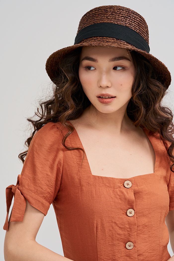 Đầm cổ vuông nẹp nút gỗ tay thắt nơ