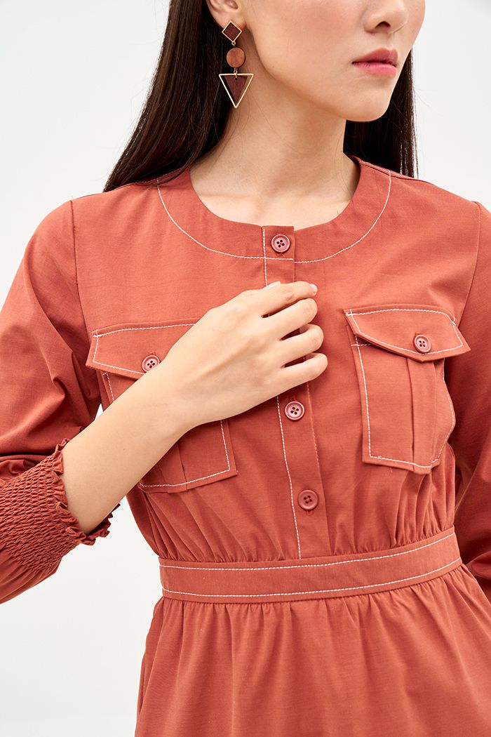 Đầm 2 túi hộp xẻ lai