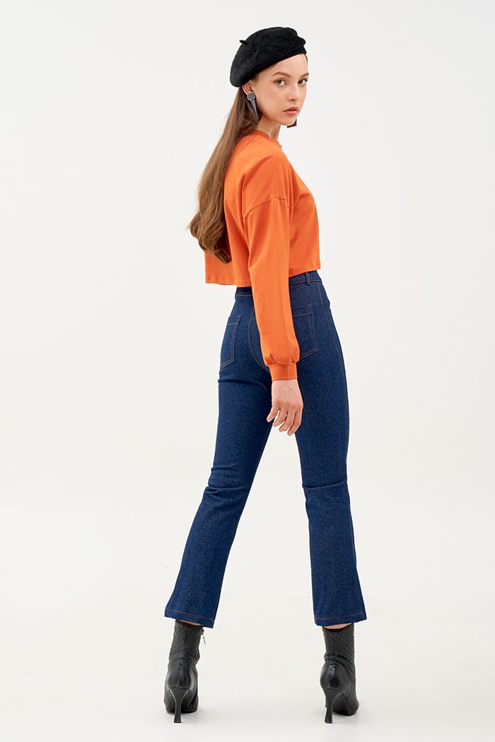 Áo thun croptop tai dài in tranh cổ điển