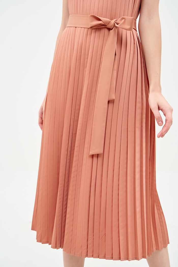 Đầm midi form rộng dập li sát nách kèm nịch