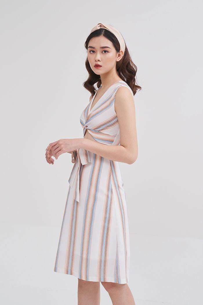 Đầm sát nách sọc cutout bụng