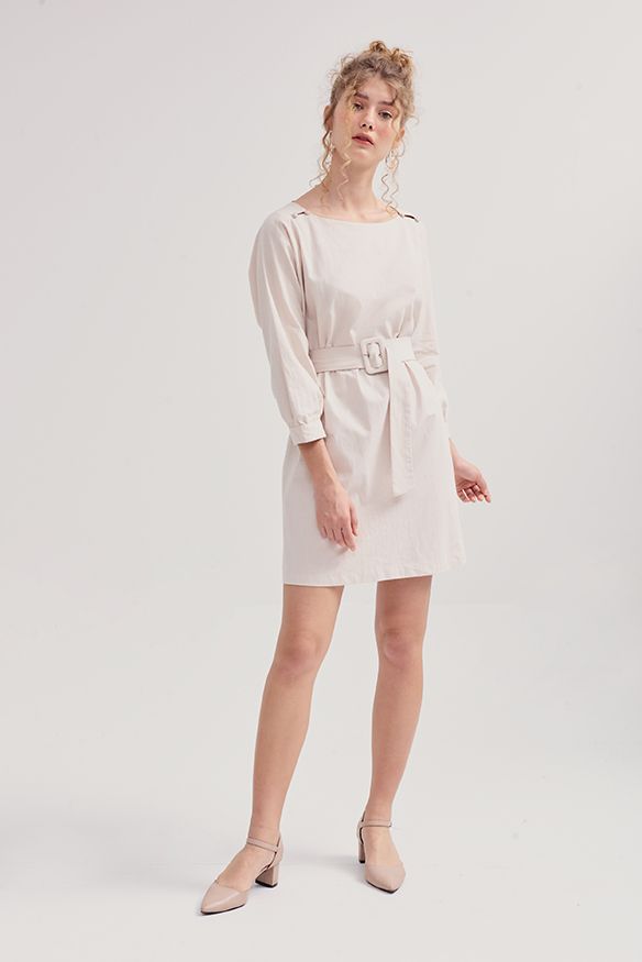 Đầm linen form suông nhấn nút